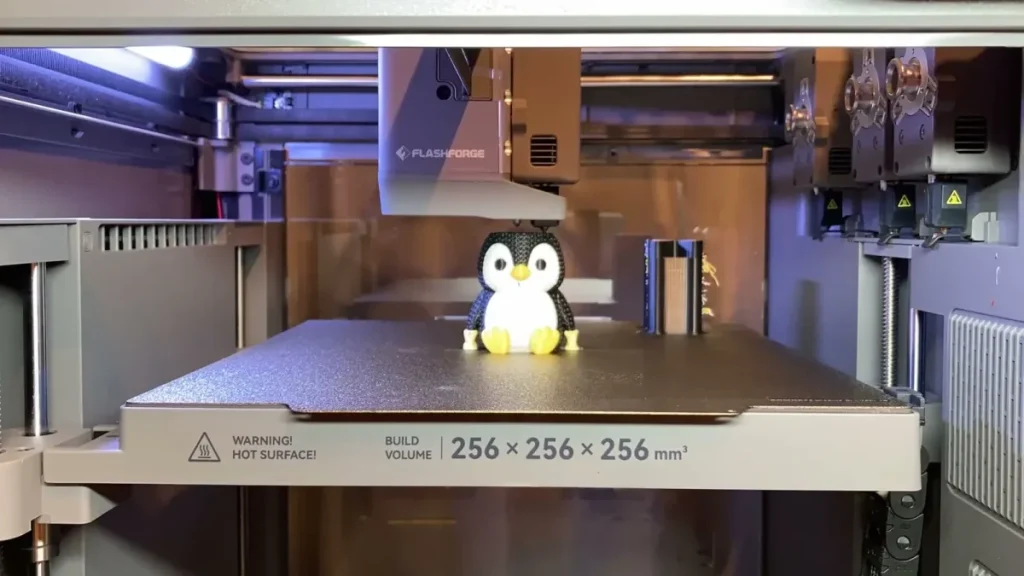黒・白・黄色のPLAを使った3色ペンギン